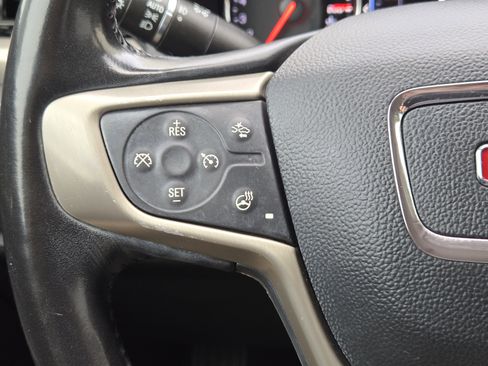 Used 2021 GMC Acadia Denali w/ Denali Technology Package image 31