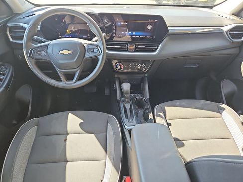 Used 2024 Chevrolet TrailBlazer LT w/ Driver Confidence Package AWD/4WD image 11