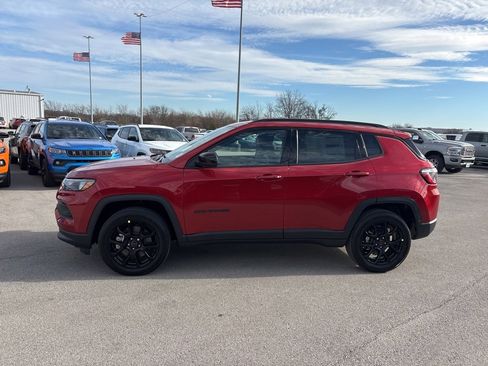New 2026 Jeep Compass Latitude image 6