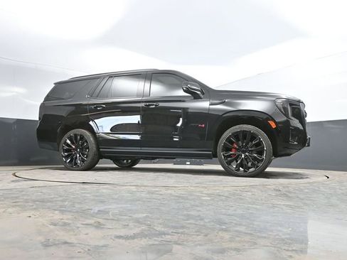 Used 2024 GMC Yukon AT4 w/ Technology Package AWD/4WD image 56