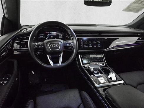 Certified 2025 Audi Q8 Prestige w/ Prestige Package image 19