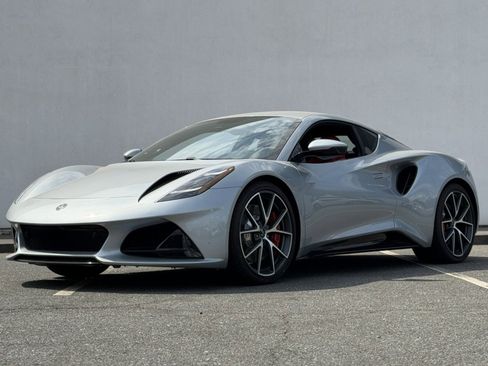 Used 2025 Lotus Emira RWD image 3