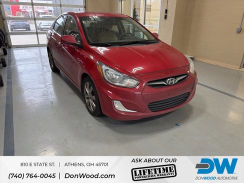 Used 2013 Hyundai Accent GLS w/ Premium Pkg image 1