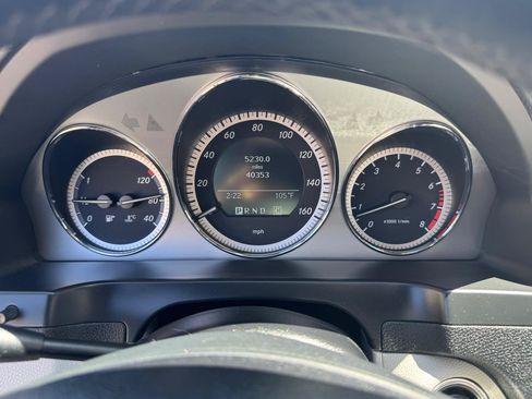 Used 2011 Mercedes-Benz C 300 Sedan image 33
