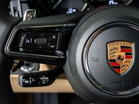 New 2026 Porsche Macan AWD/4WD image 10