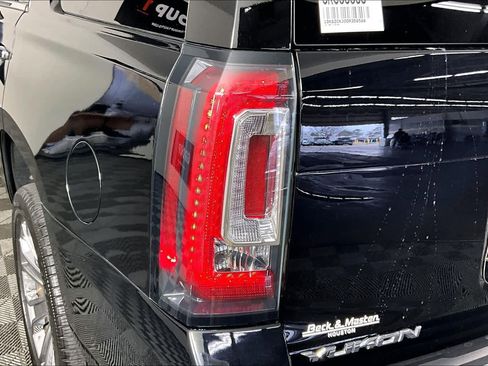Used 2016 GMC Yukon Denali w/ Open Road Package image 29