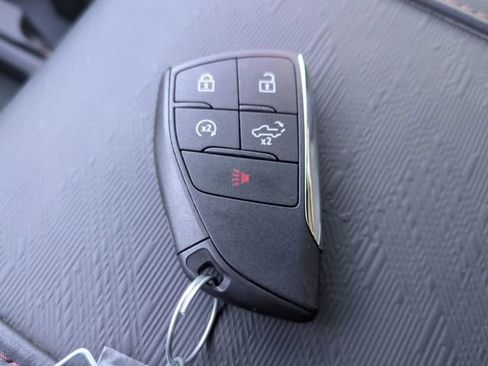 Certified 2025 GMC Sierra 1500 AT4X image 36