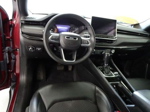 Certified 2022 Jeep Compass Latitude AWD/4WD image 4