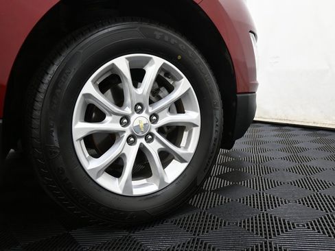 Used 2019 Chevrolet Equinox LT w/ Driver Convenience Package image 21