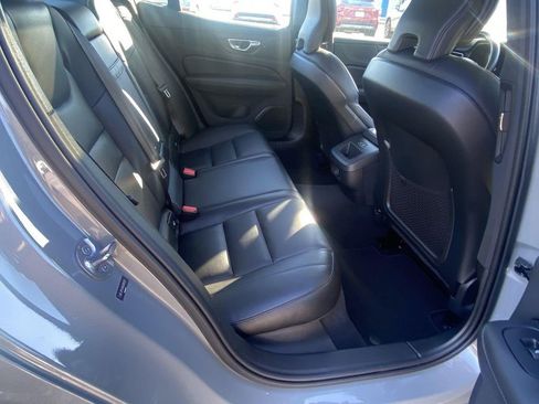 Used 2024 Volvo S60 B5 Core image 28
