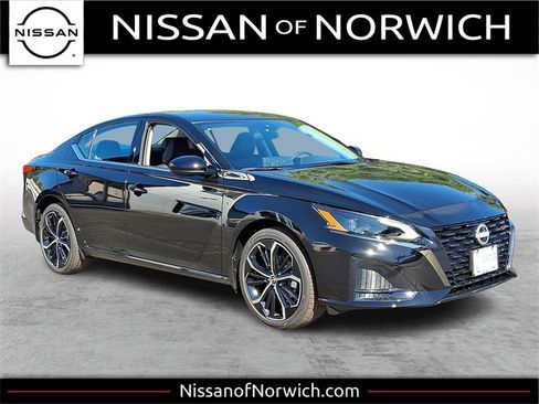New 2025 Nissan Altima 2.5 SR w/ SR Premium Package image 1