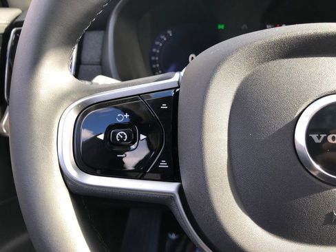 New 2026 Volvo XC90 B6 Plus w/ Protection Package Premier image 22