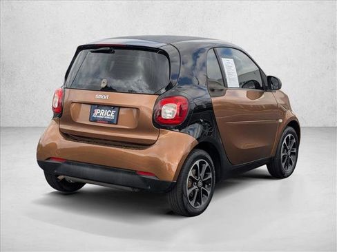 Used 2016 smart fortwo passion image 4