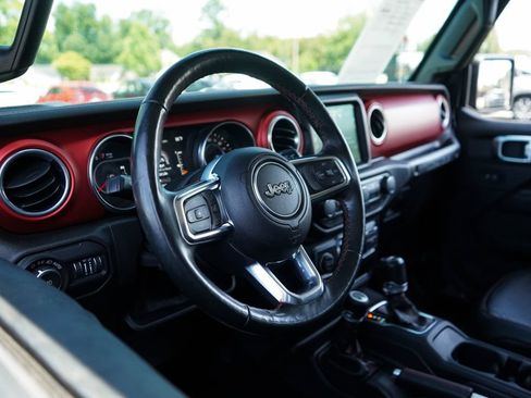 Used 2019 Jeep Wrangler Unlimited Rubicon AWD/4WD image 5