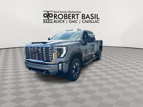 New 2026 GMC Sierra 2500 Denali w/ Denali Reserve Package AWD/4WD image 4