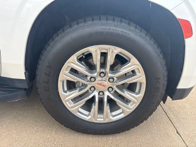 Used 2023 GMC Yukon SLT w/ SLT Premium Package AWD/4WD image 44