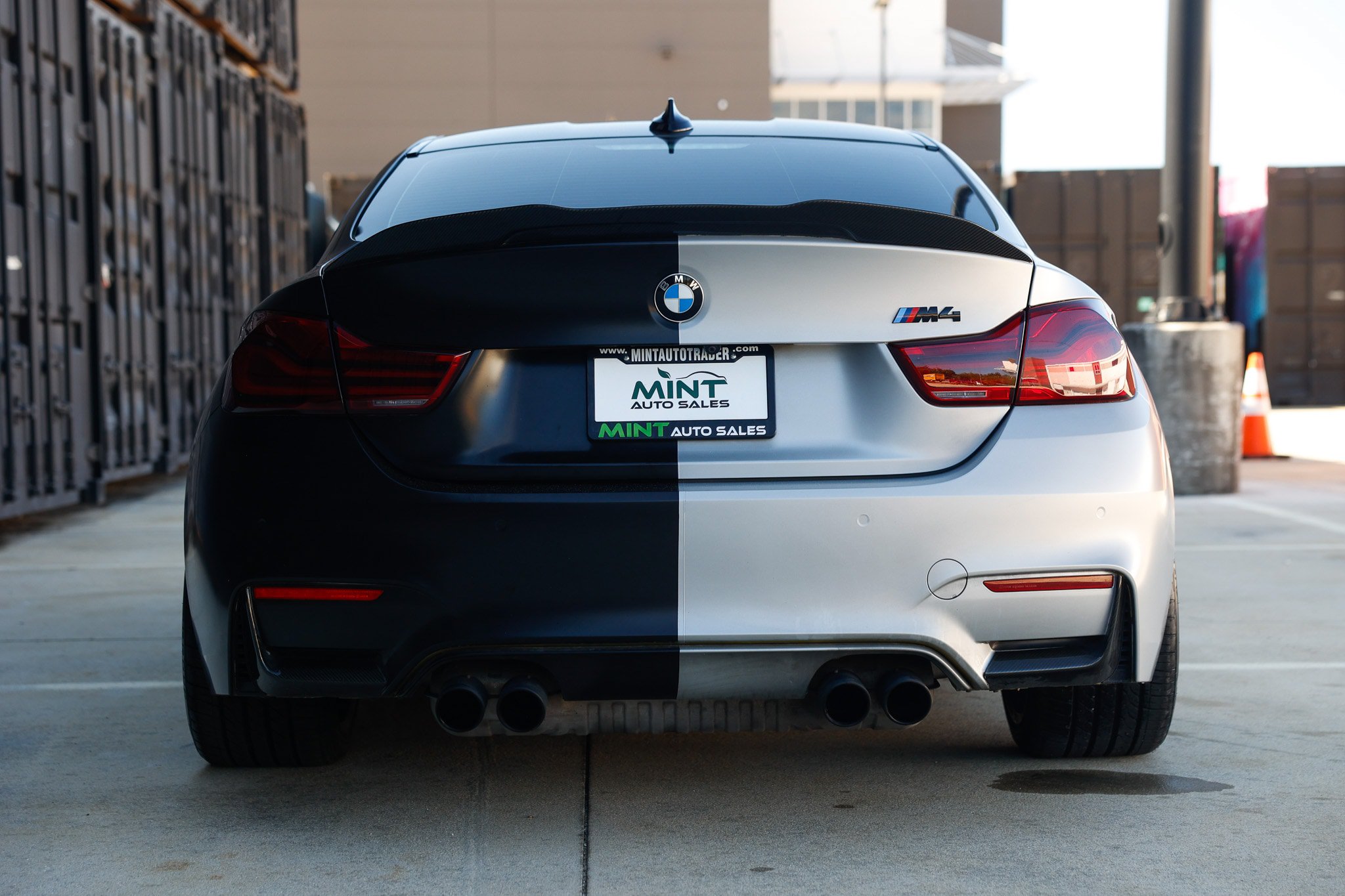 Used 2019 BMW M4 Coupe w/ Executive Package RWD image 11