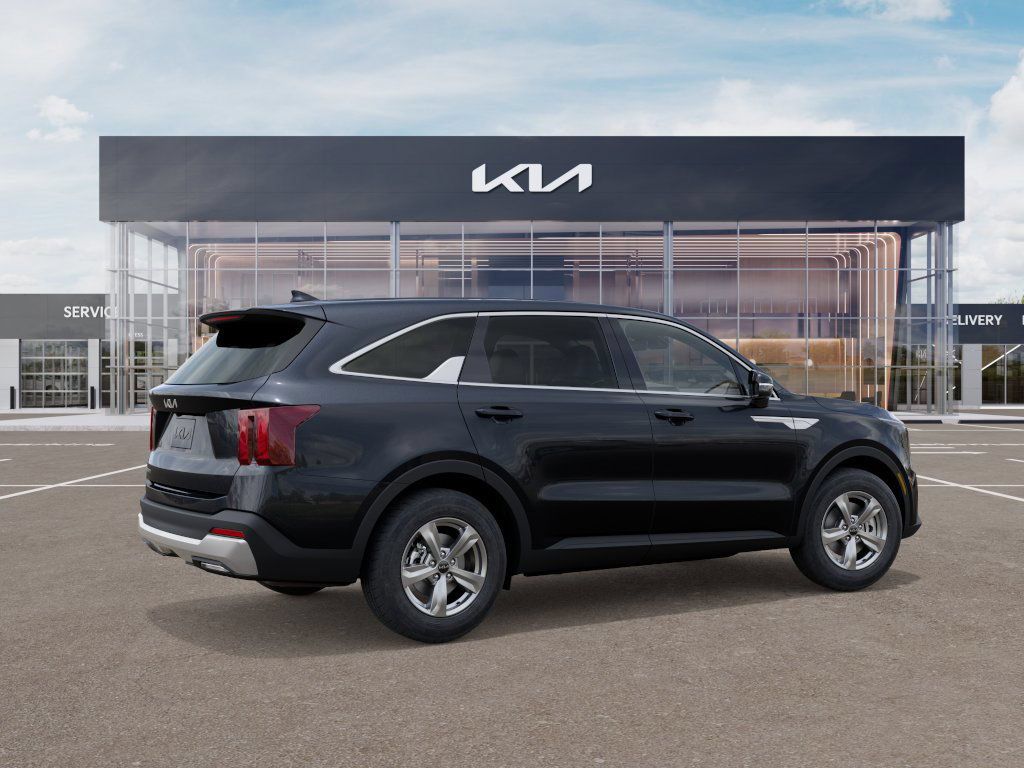 Certified 2026 Kia Sorento LX FWD image 6