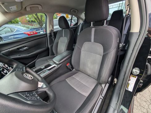 Used 2024 Nissan Sentra SV FWD image 16