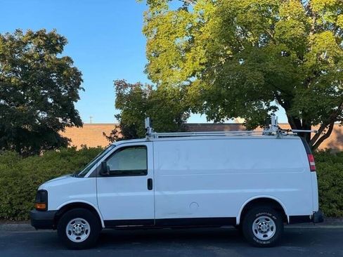 Used 2013 Chevrolet Express 2500 RWD image 5