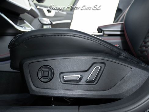 Used 2021 Audi RS 6 AWD/4WD image 31