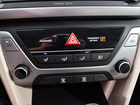 Used 2018 Hyundai Elantra SEL w/ Cargo Package FWD image 28