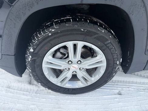 Used 2024 GMC Terrain SLE image 11