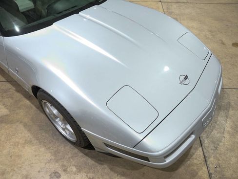 Used 1996 Chevrolet Corvette Coupe image 18