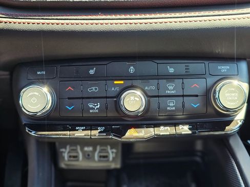 New 2026 Dodge Durango GT image 13