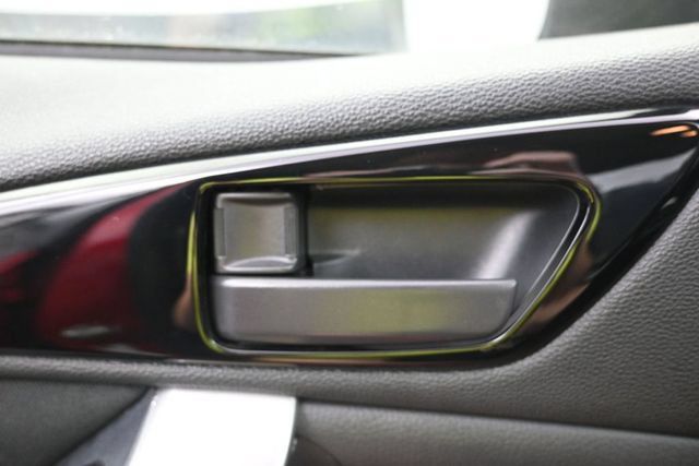 Used 2018 Mitsubishi Eclipse Cross LE AWD/4WD image 11