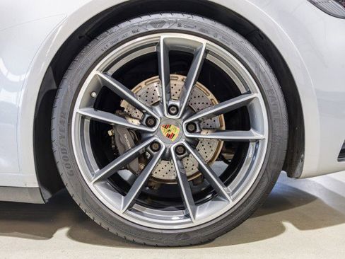 Used 2021 Porsche 911 Carrera image 19