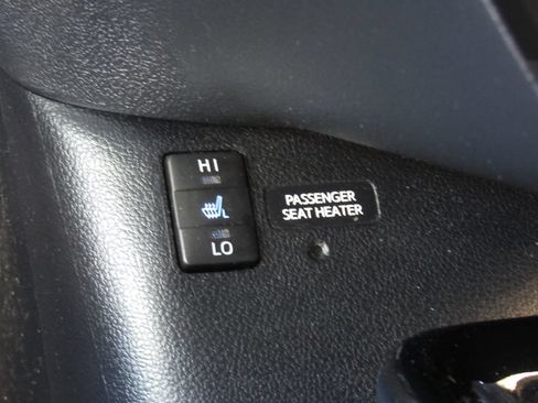 Certified 2019 Toyota Prius Prime Advanced w/ Carpet Mat Package FWD image 32