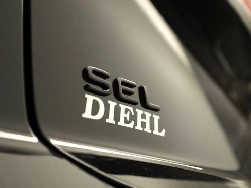 New 2026 Volkswagen Atlas Cross Sport SEL R-Line image 38