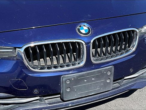 Used 2016 BMW 328i Sedan RWD image 22