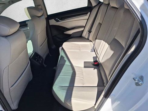 Used 2021 Honda Accord Touring image 20