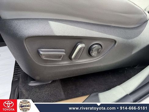 Used 2023 Toyota Highlander Bronze Edition image 15