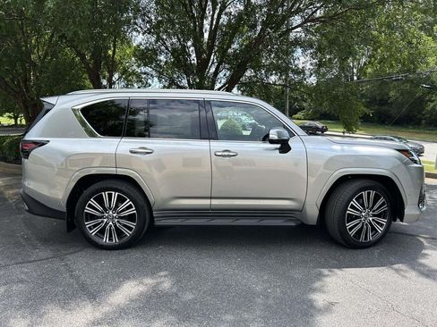 New 2026 Lexus LX 700h Luxury AWD/4WD image 2