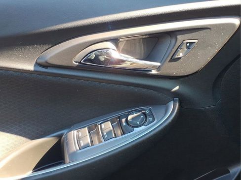 Used 2024 Chevrolet Malibu LT image 21