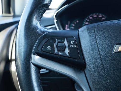 Used 2018 Chevrolet Trax LT w/ LT Convenience Package FWD image 13