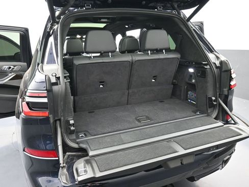 Used 2024 BMW X7 xDrive40i w/ Executive Package image 20