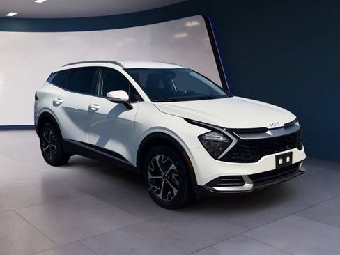 Certified 2023 Kia Sportage EX AWD/4WD image 8