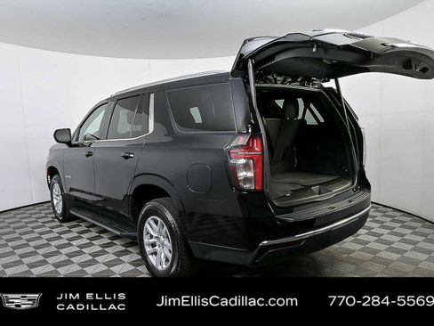 Used 2025 Chevrolet Suburban LT image 33