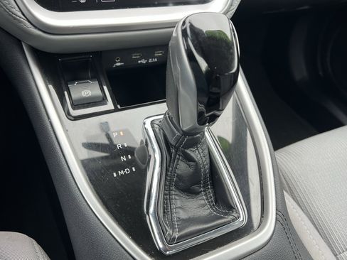 Used 2022 Subaru Legacy Premium image 32