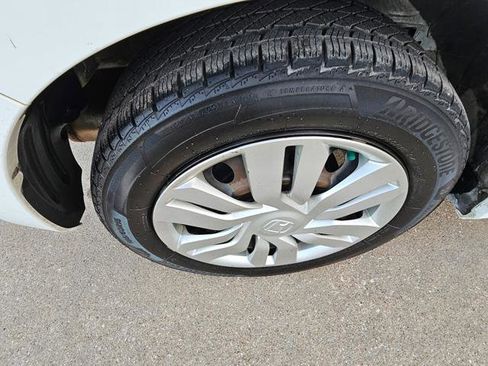 Used 2015 Honda Fit LX image 19