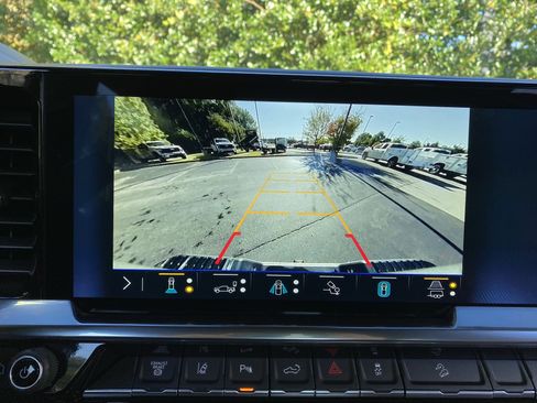 Used 2025 Chevrolet Silverado 2500 High Country w/ High Country Premium Package image 28