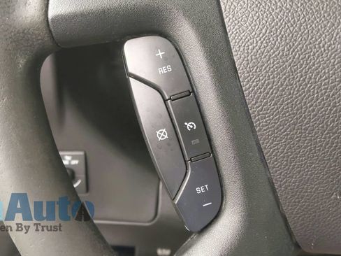Used 2019 Chevrolet Express 3500 Extended w/ Driver Convenience Package RWD image 25