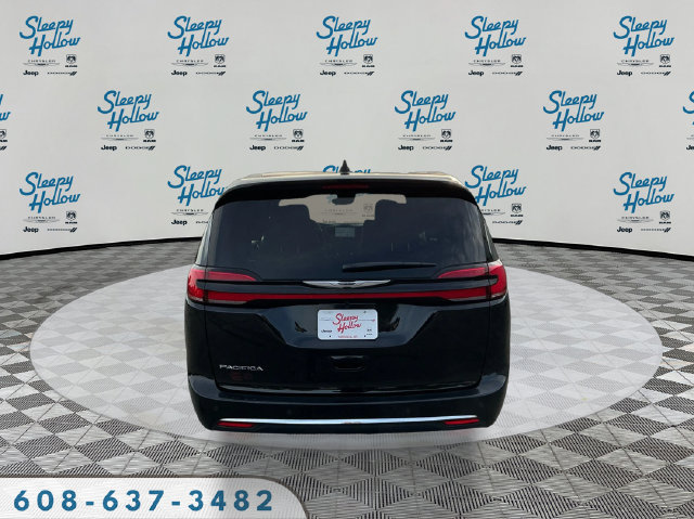 Used 2026 Chrysler Pacifica Select FWD image 6