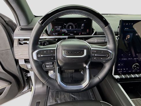 Used 2024 GMC Sierra EV Denali image 11