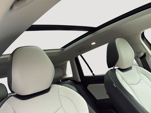 New 2026 Volkswagen Tiguan SE AWD/4WD image 13