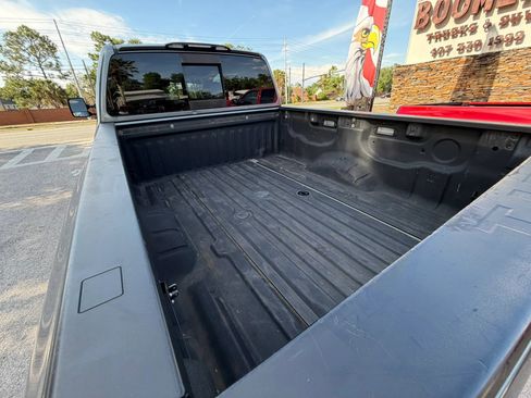 Used 2017 Nissan Titan SV AWD/4WD image 14